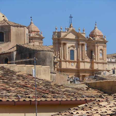 Casa Vacanze Happy Days Villa Noto Exterior photo